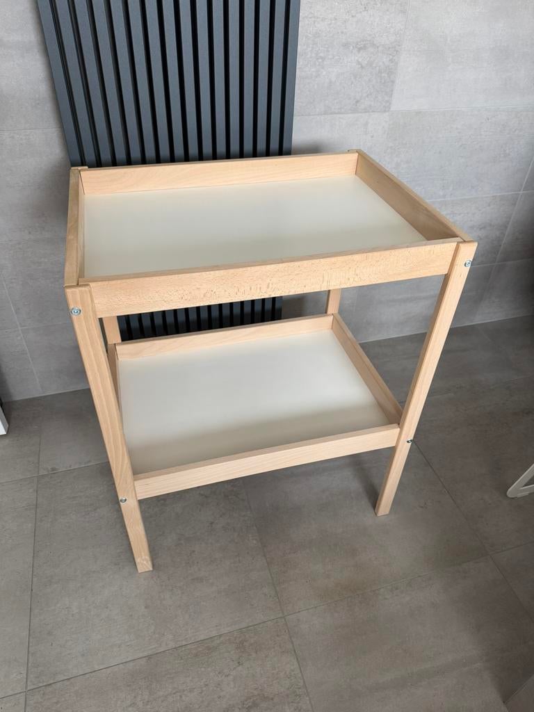 Ikea verzorgingstafel nieuwstaat, Ophalen, Zo goed als nieuw