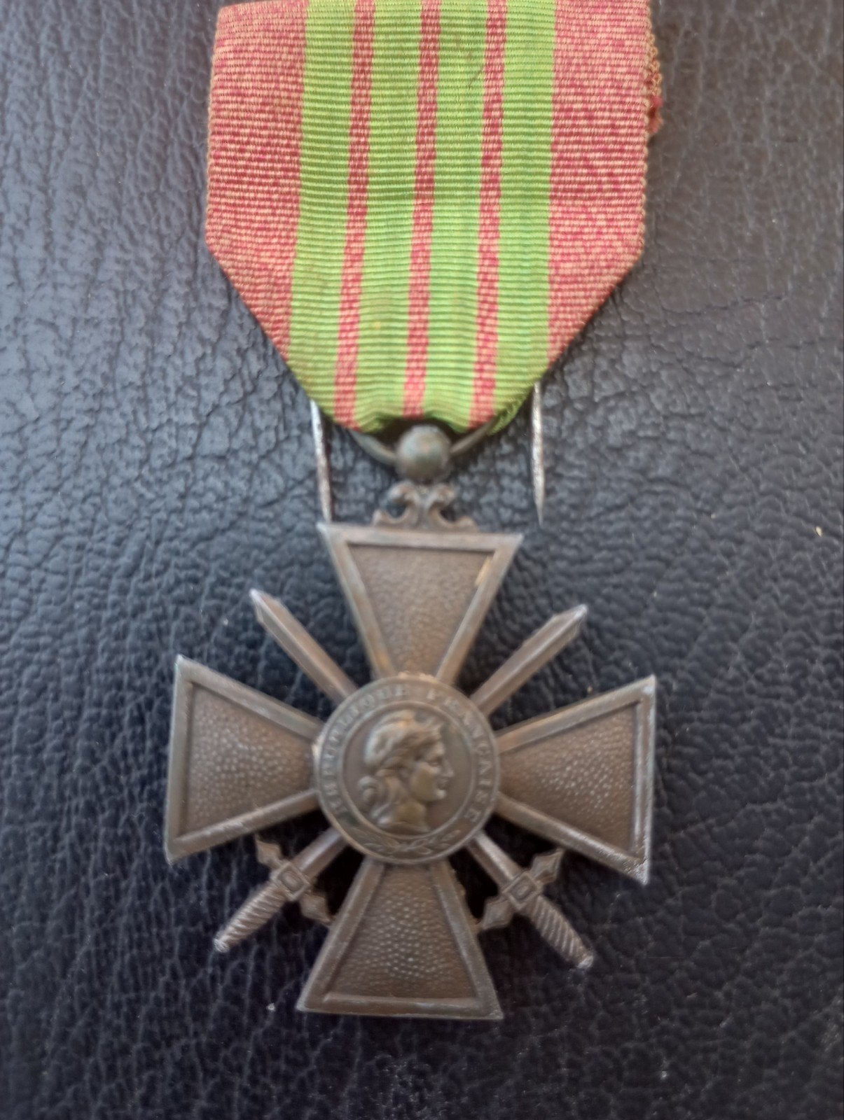 Médaille française 1939, Envoi