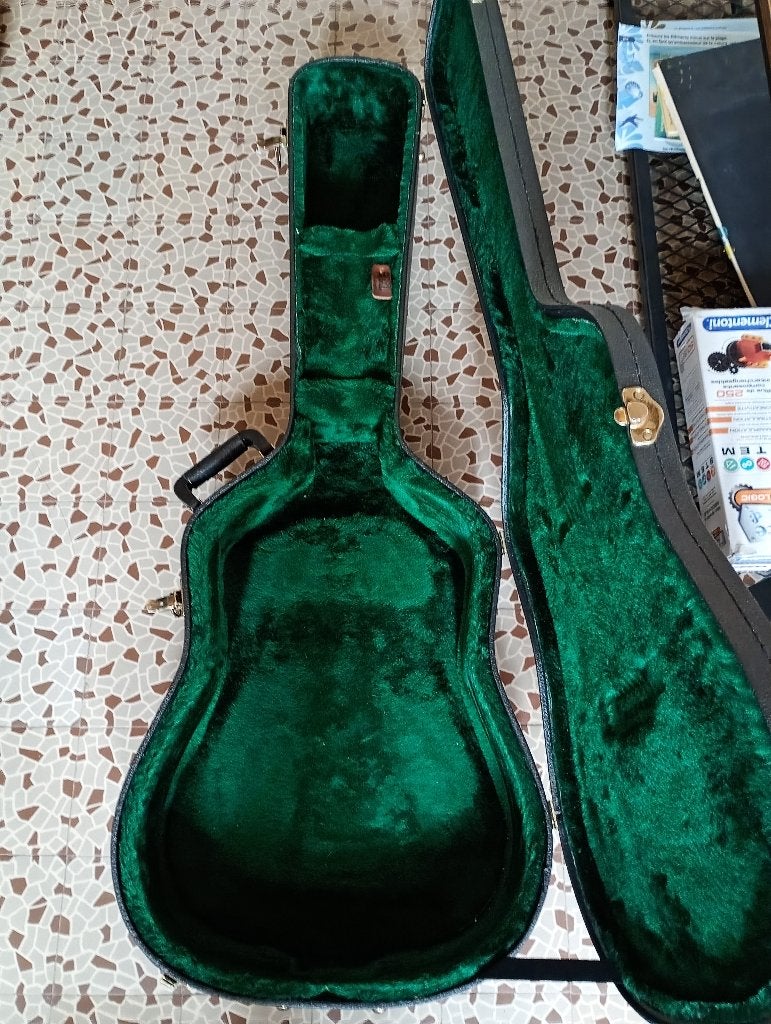 Martin Hard Shell case, Enlèvement, Comme neuf, Guitare acoustique