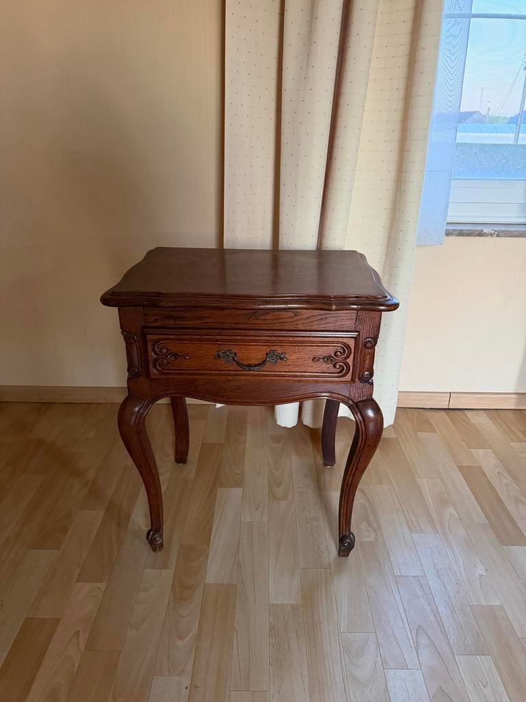 Toilettafel met bijhorende nachttafel (2x), Enlèvement