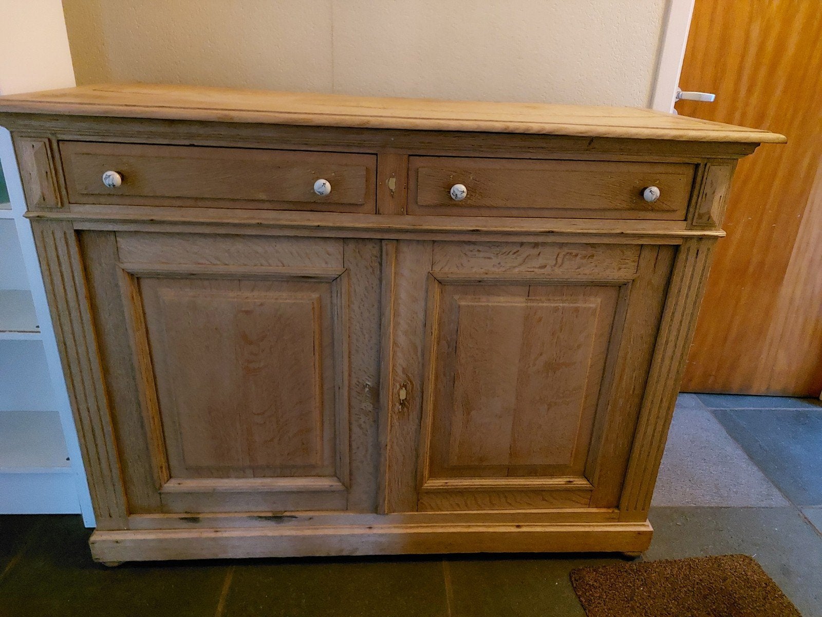 Magnifique Buffet Ancien en Chêne Massif - Très, Maison & Meubles, 25 à 50 cm, 100 à 150 cm, Enlèvement, Utilisé
