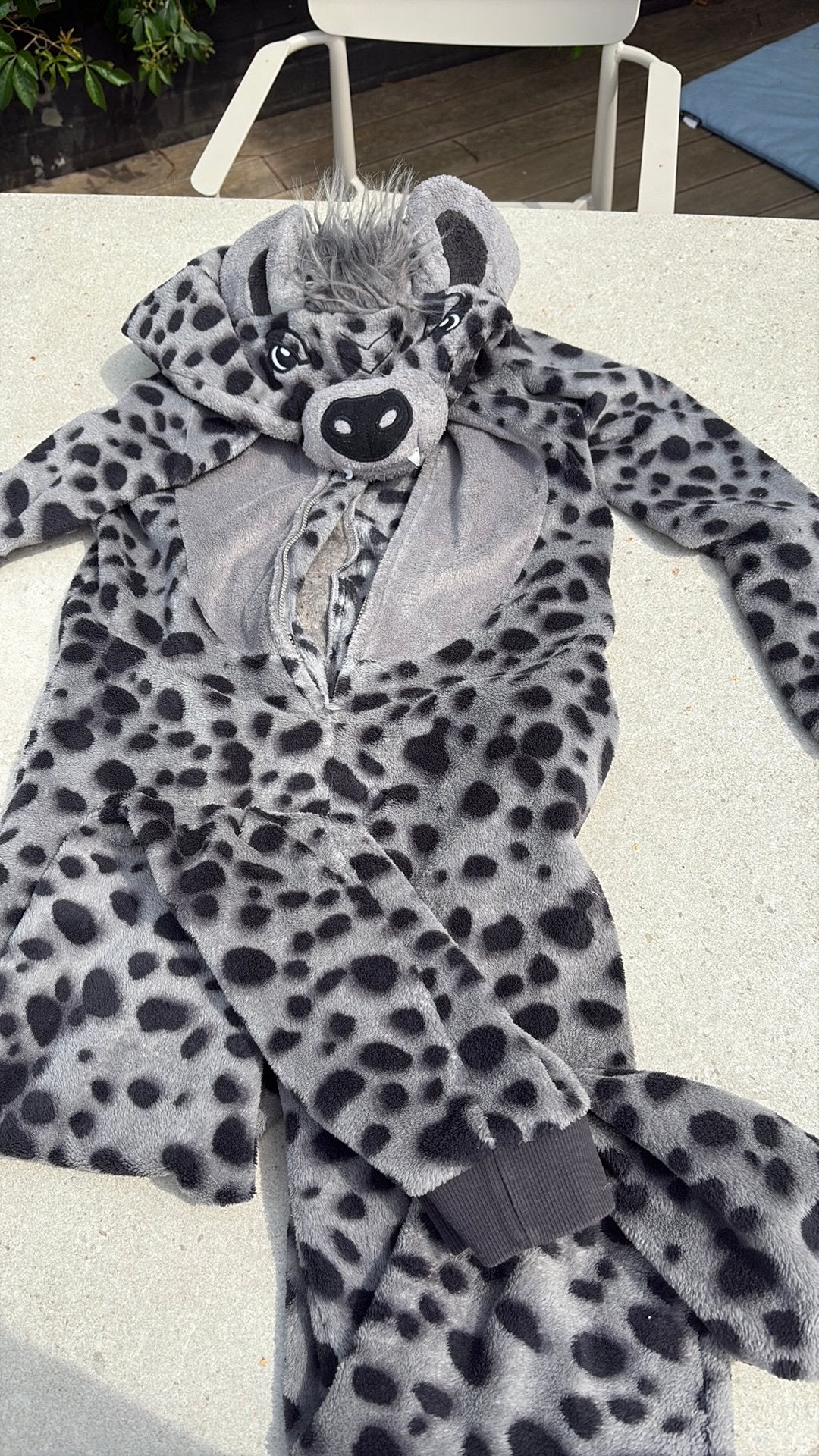 Free onesie tazmanian devil?, Kinderen en Baby's, Carnavalskleding en Verkleedspullen, Ophalen, Gebruikt, 170 of groter, Jongen of Meisje