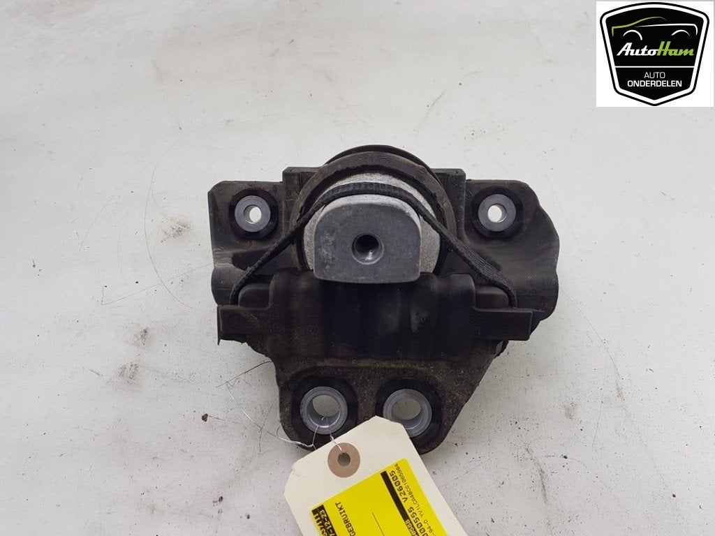 MOTORSTEUN Volvo XC90 II (|31330588|32298680|), Auto-onderdelen, Gebruikt, Volvo