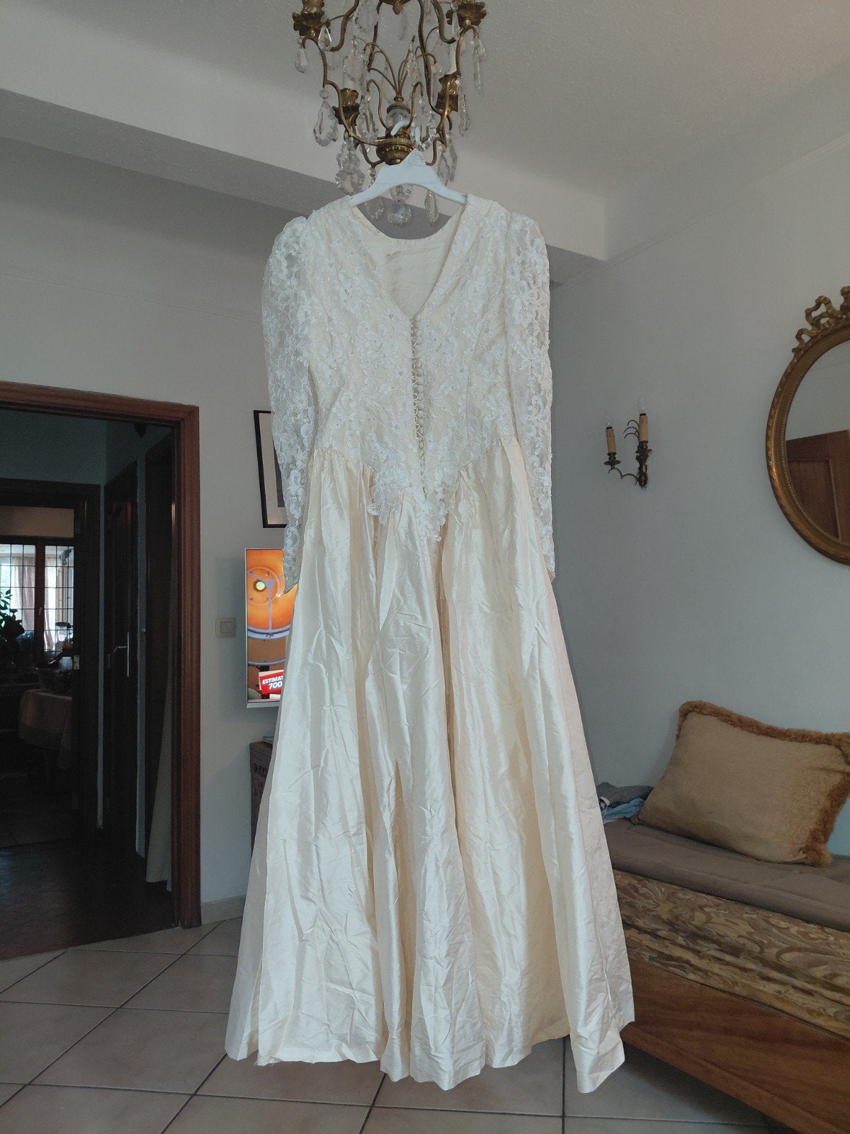 Robe longue faite une offre, Vêtements | Femmes, Vêtements de mariage & Accessoires de mariage