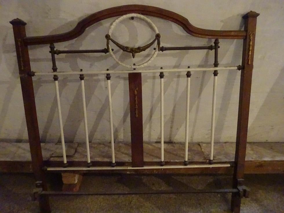 antiek metalen bed, Ophalen