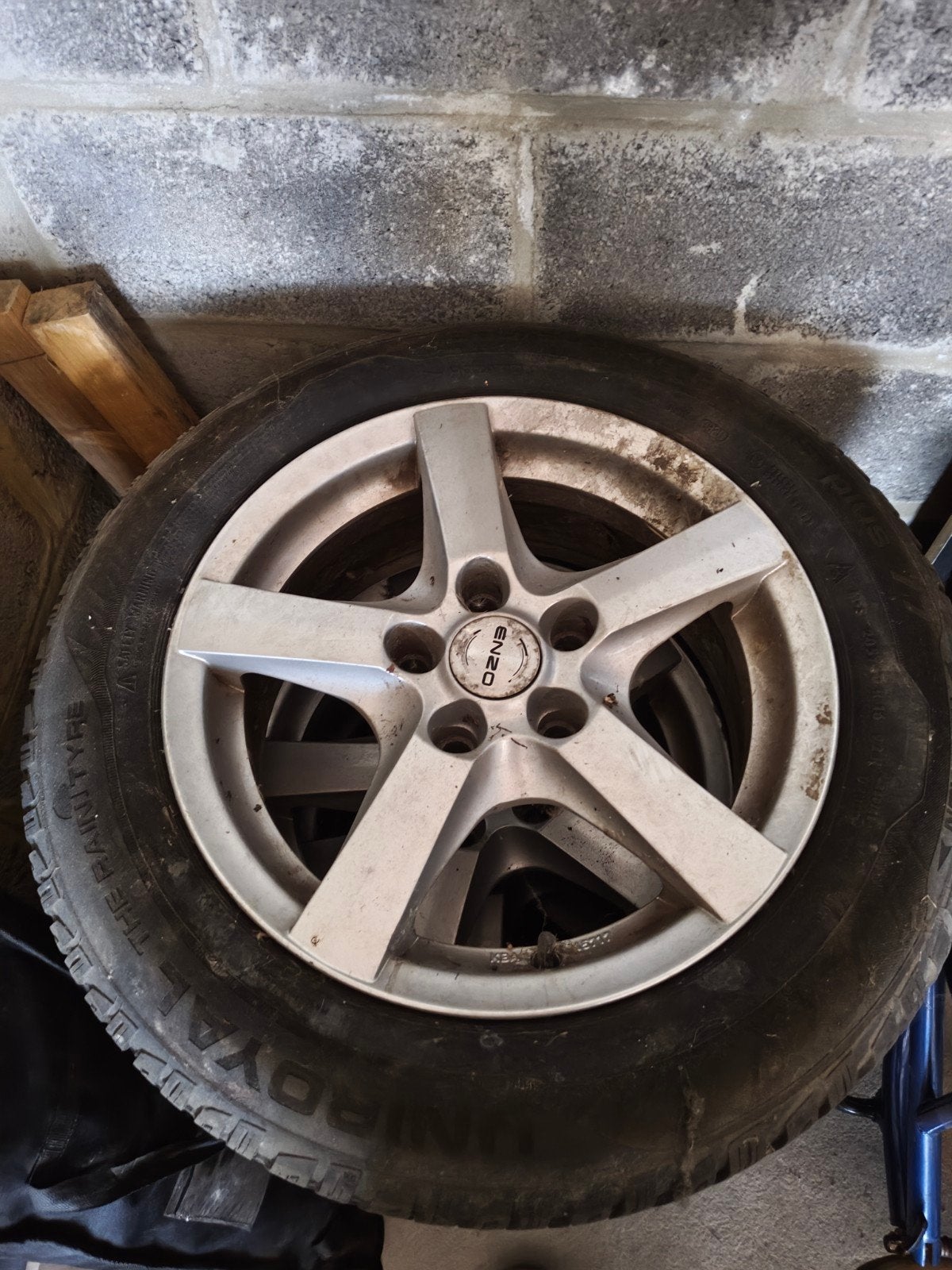 BMW-velgen + winterbanden, Auto-onderdelen, Banden en Velgen, Ophalen, 16 inch, Winterbanden, Band(en)