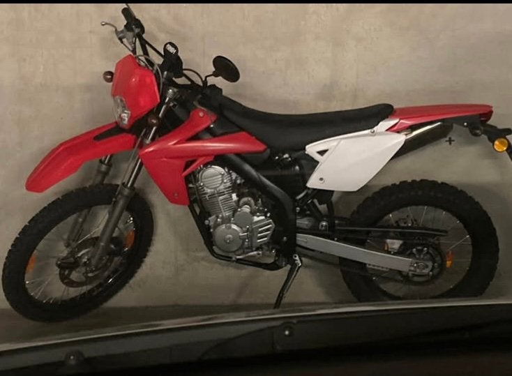 Marathon 125 air carbon, Motoren, Nieuw, Particulier, 125 cc, Minimaal motorrijbewijs A2