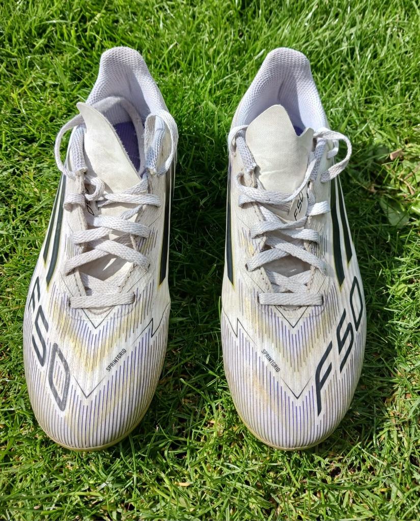 F50 Maat 36 (voetbalschoen), Sport en Fitness, Voetbal, Ophalen, Zo goed als nieuw, Schoenen