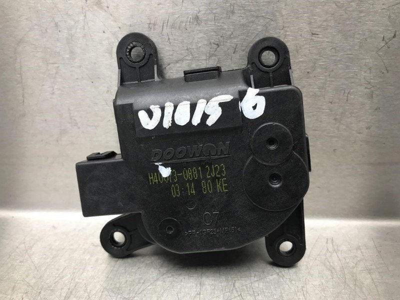 KACHELSTELMOTOR Kia Stonic (YB) (|H4007300812J23|), Gebruikt, Kia