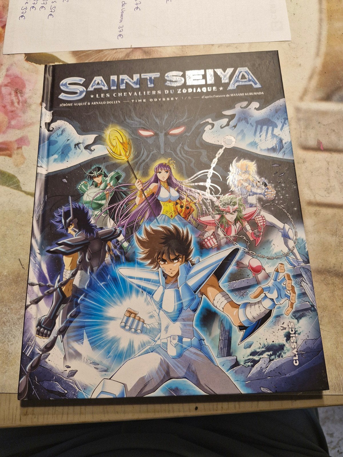 livre bd saint seiya les chevaliers du zodiaque, Livres, Enlèvement ou Envoi, Comme neuf
