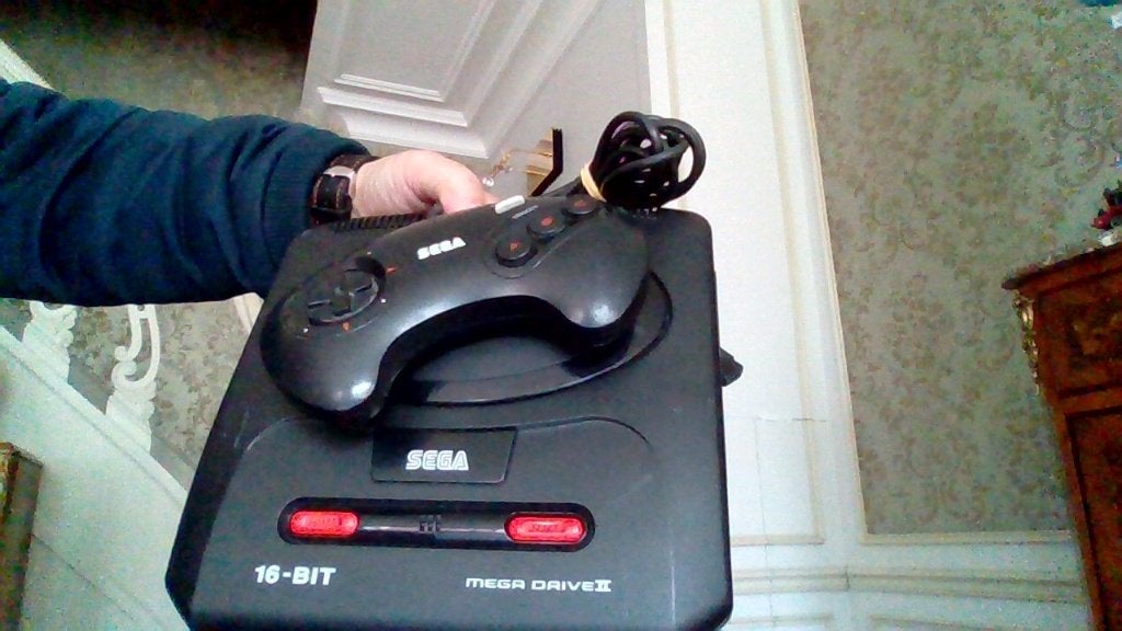 console megadrive2 avec 6jeux, Antiquités & Art, Antiquités | Jouets, Enlèvement