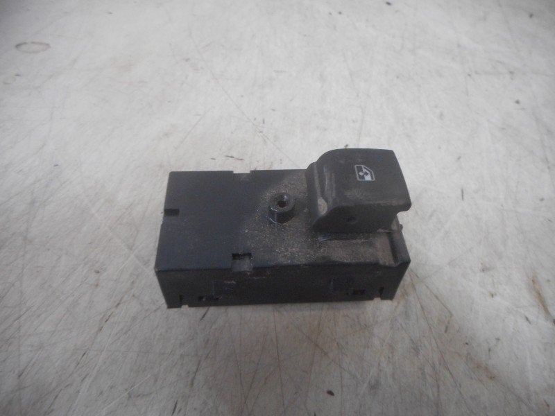 INTERRUPTEUR D'ALIMENTATION VITRE ARRIÈRE GAUCHE Astra K, Opel, Opel Automobile GmbH, Utilisé, Kontakt-opel@opel.com