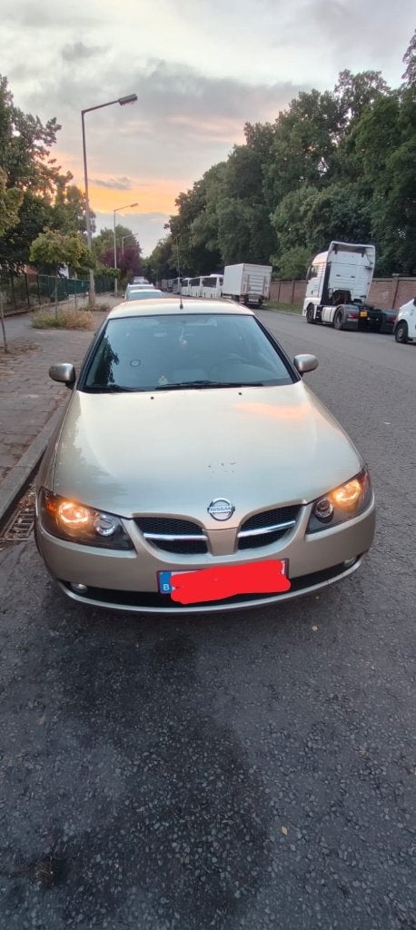 Nissan Almera, Autos, Nissan, Particulier, Almera, Airbags, Verrouillage central, Air conditionné automatique, Intérieur cuir