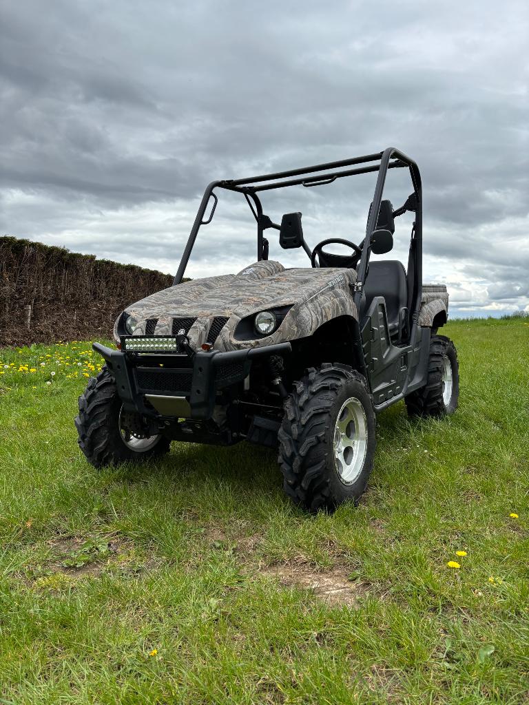 Yamaha Rhino 660, 2 cylindres, 660 cm³