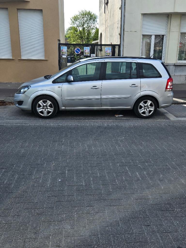Opel Zafira 1.7 diesel - 2013 - 7 zitplaatsen, Auto's, Euro 5, Stof, Zwart, 7 zetels
