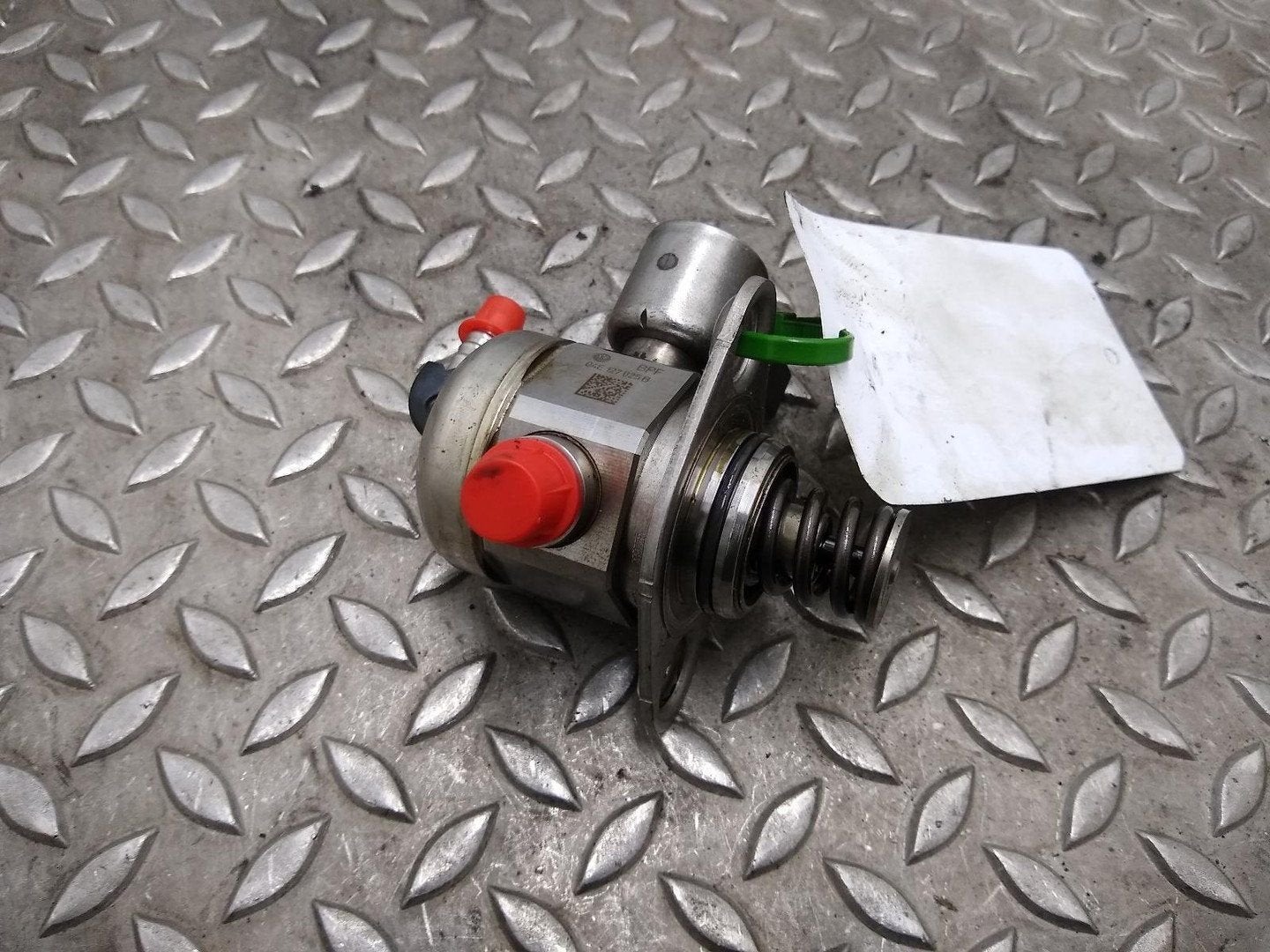 VOLKSWAGEN GOLF BRANDSTOF POMP VOOR DE INJECTOR 2016, Auto-onderdelen, Ophalen of Verzenden, Gebruikt, ARN erkend