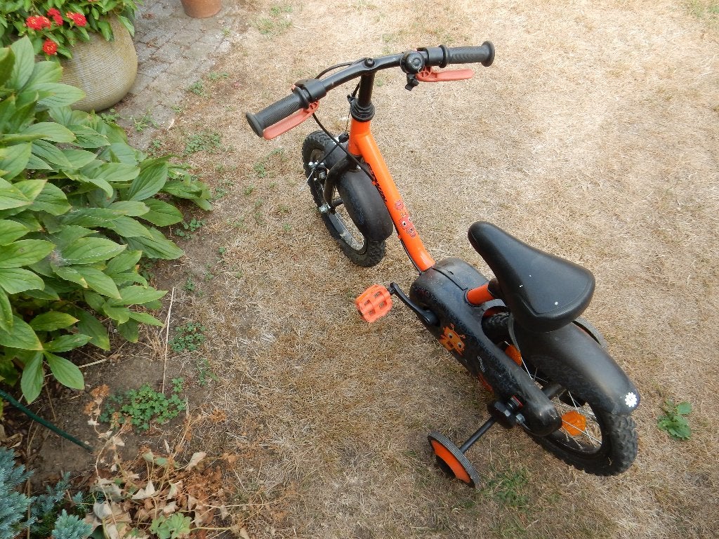 Kinderfiets BTwin 14inch, Fietsen en Brommers, Ophalen, Zijwieltjes, Gebruikt, Velgrem