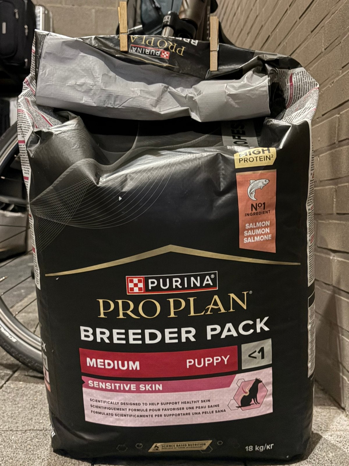 Purina Pro Plan Medium Puppy Sensitive Skin – Zalm – 16 kg, Enlèvement, Chien
