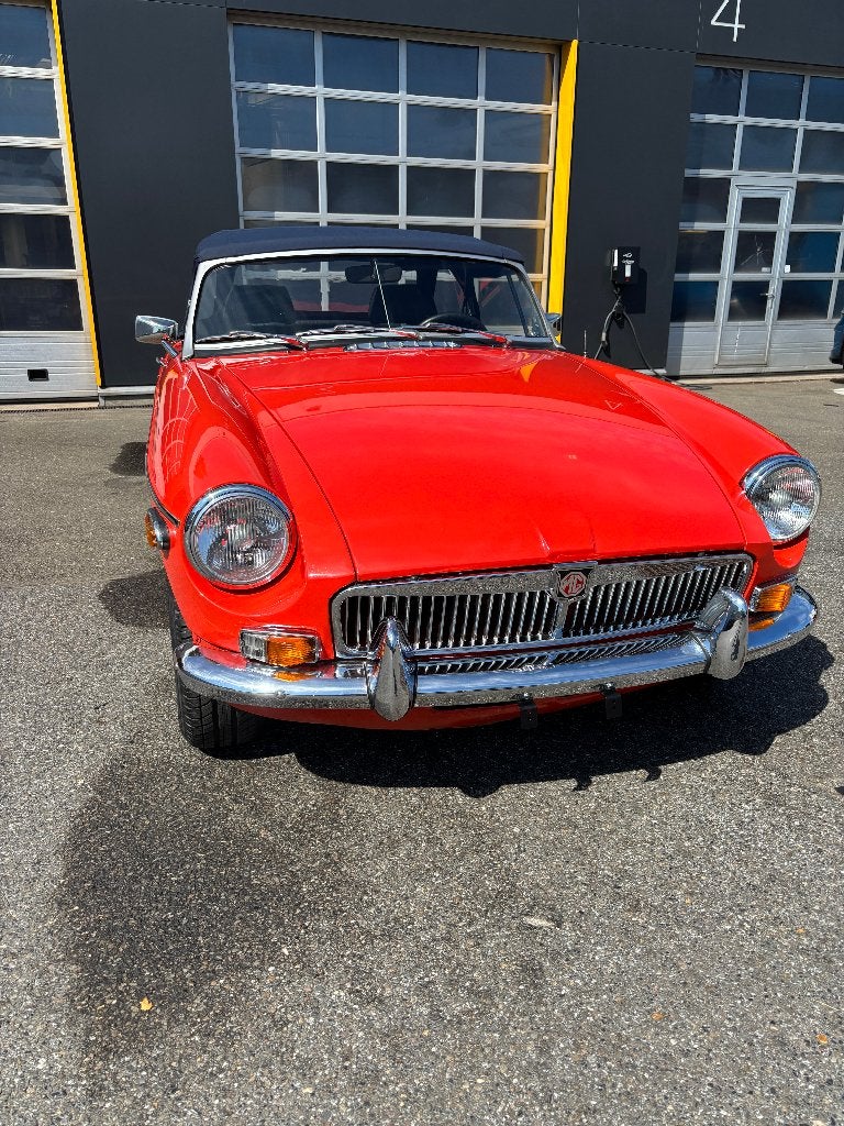 SUPER JOLI MGB RESTAURÉ AVEC OVERDRIVE, 2ème PROPRIÉTAIRE, Rouge, B, Achat, Entreprise