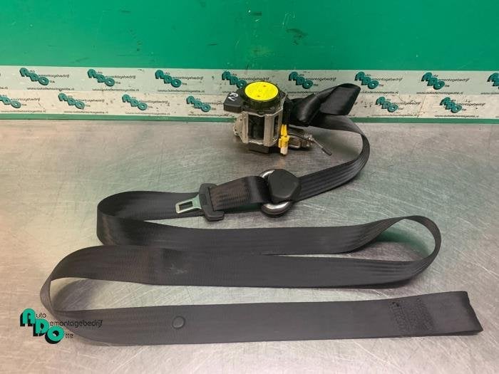 Veiligheidsgordel rechts-voor van een Alfa Romeo GT, Auto-onderdelen, Interieur en Bekleding, Gebruikt, -, -, Ophalen of Verzenden
