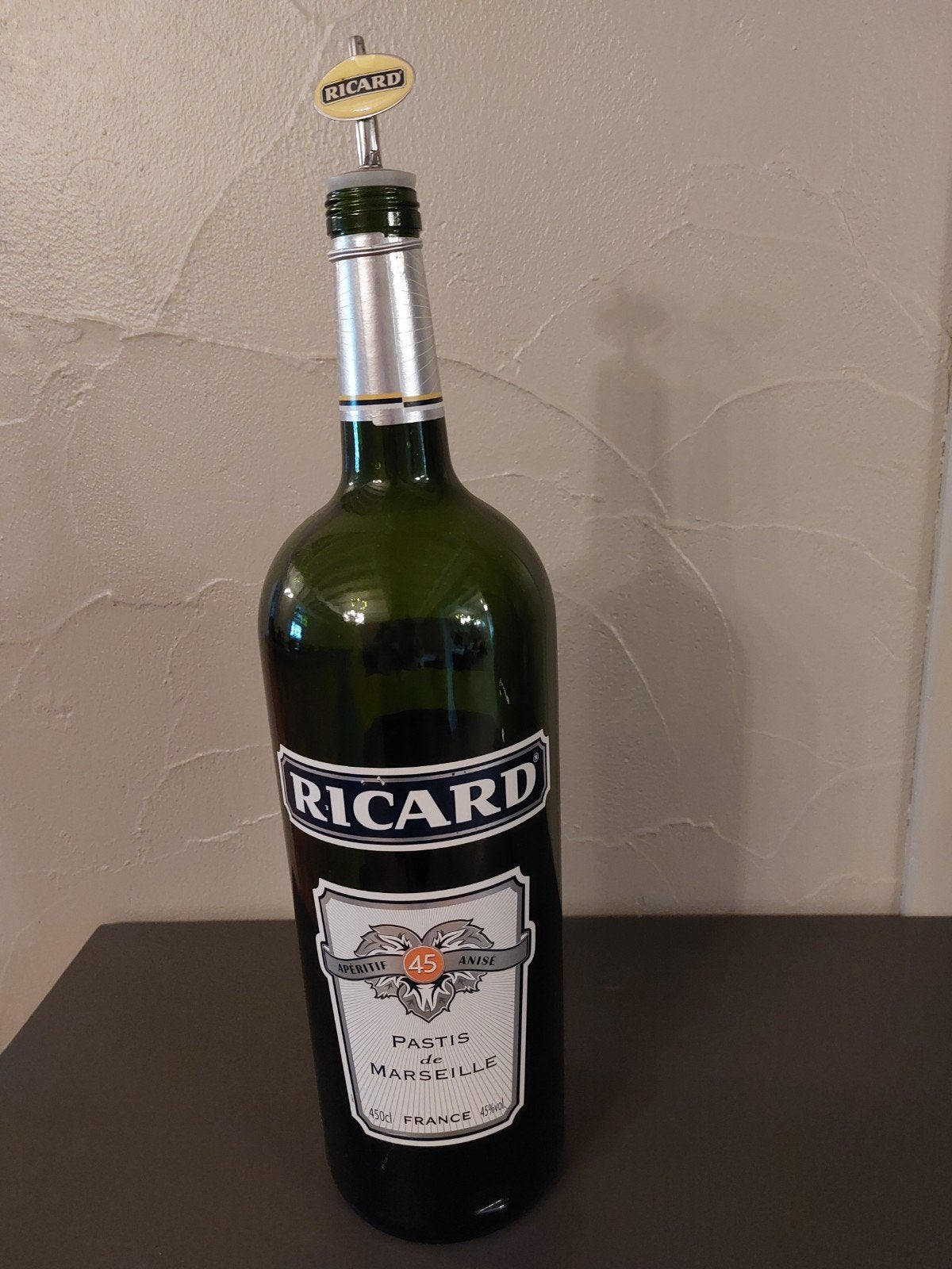 Lege decoratie fles Ricard 4500 , met schenkteut, Ophalen