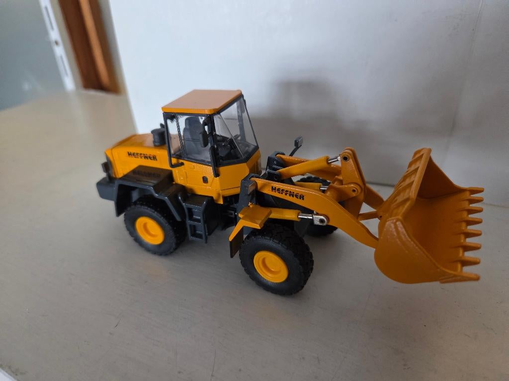 Conrad 2439/01, Hobby en Vrije tijd, Modelauto's | 1:50, Verzenden, Nieuw, Bus of Vrachtwagen, Conrad