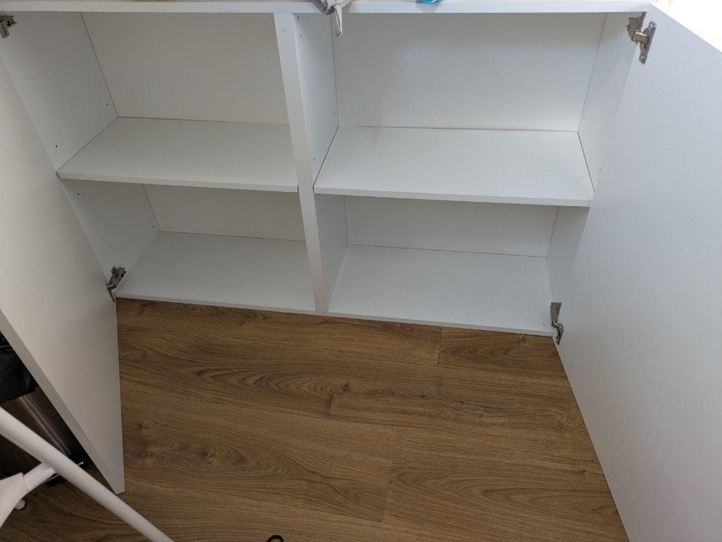 Armoire basse/buffet avec portes — blanc, 120x31x75 cm, 25 à 50 cm, Avec porte(s), Comme neuf, 100 à 150 cm