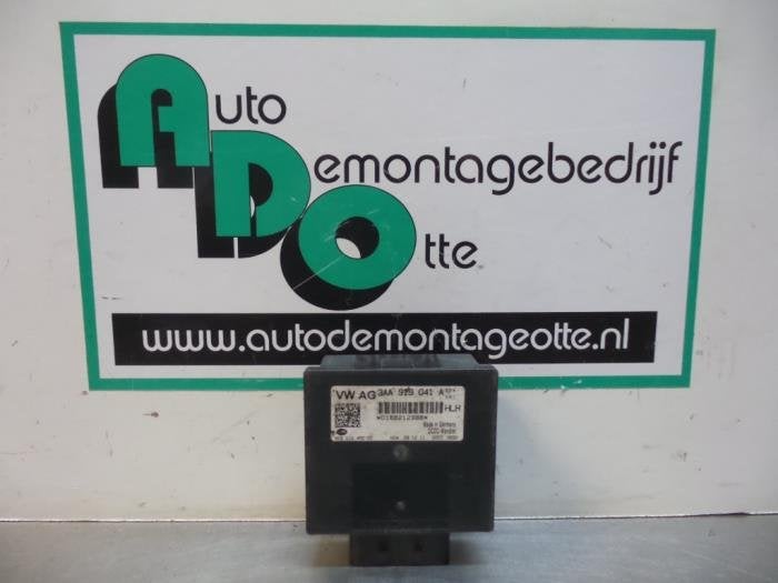Module verrouillage central des portes d'un Volkswagen Polo, Autos : Pièces & Accessoires, -, 3 mois de garantie, Utilisé, -