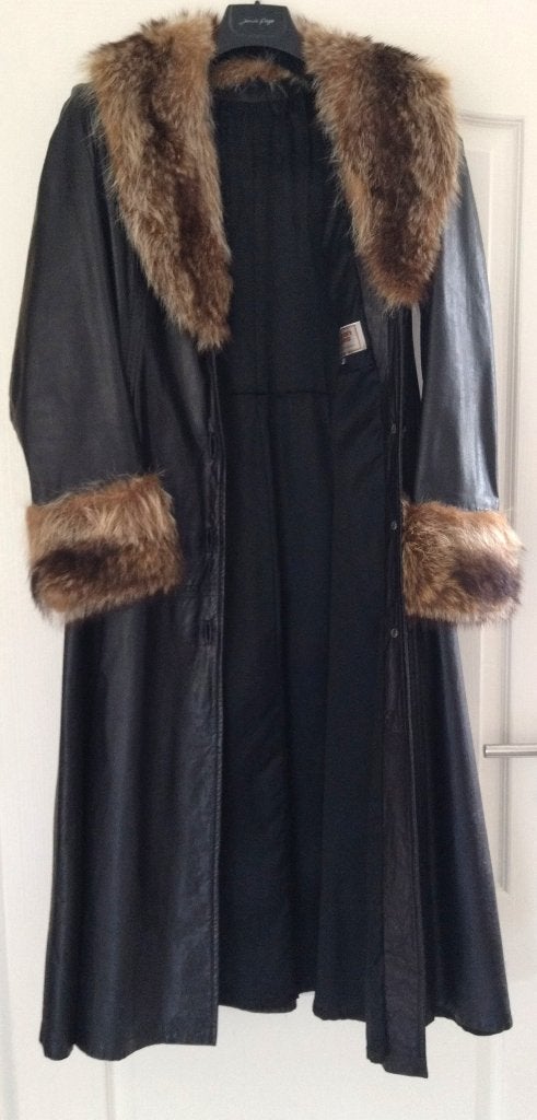 Manteau cuir Dame avec col et manchettes en fourrure., Vêtements | Femmes, Enlèvement, Porté, Taille 38/40 (M), Noir