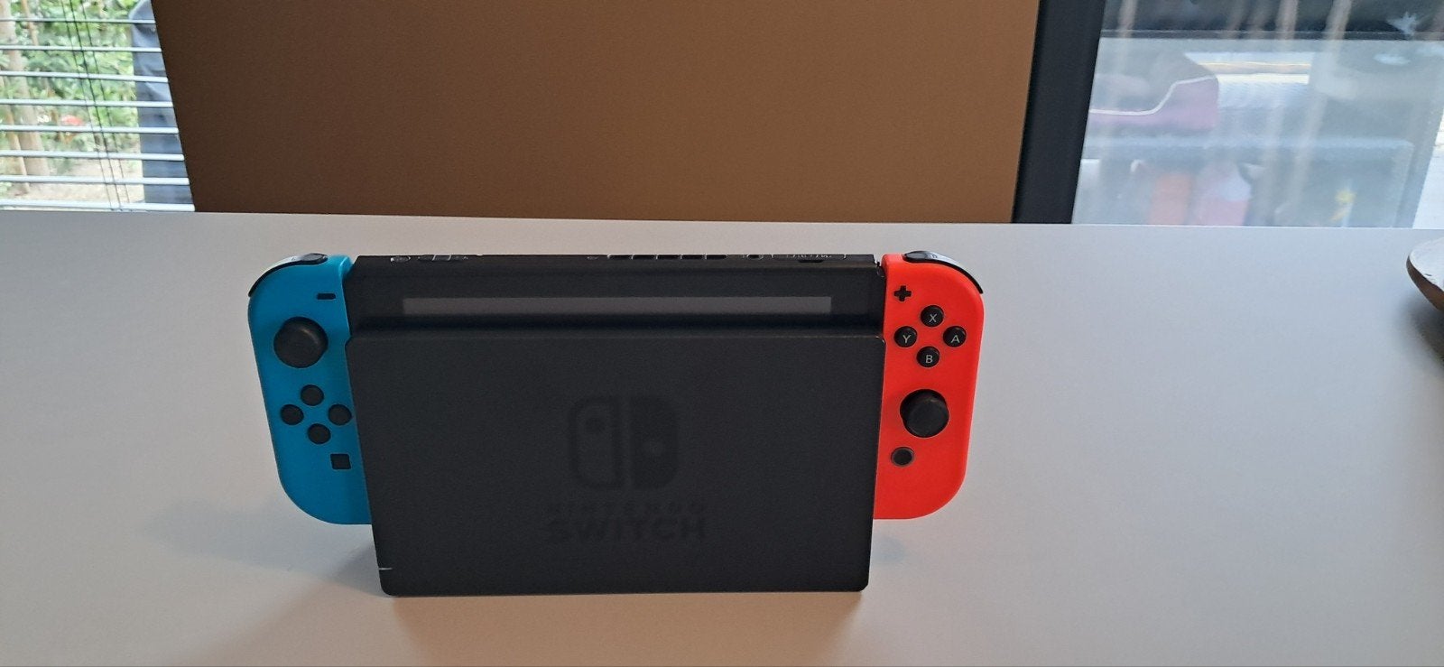 Nintendo switch 1, Games en Spelcomputers, Spelcomputers | Nintendo Switch, Ophalen
