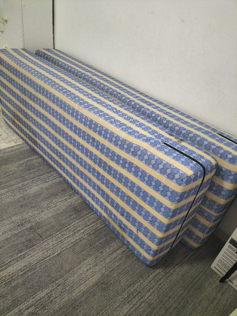 matelas salon marocain, Enlèvement, Utilisé