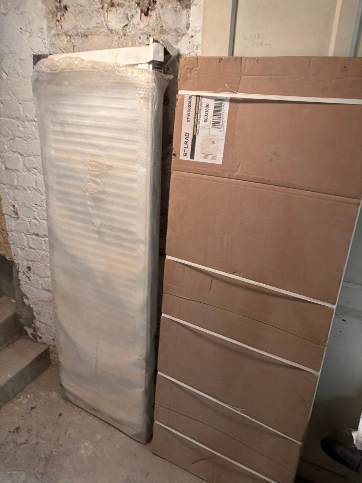 Radiateur et plaque de recouvrement, Bricolage & Construction, Enlèvement, 150 cm ou plus, Radiateur, 30 à 80 cm