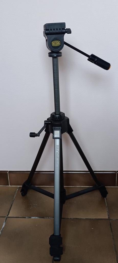 Bilora Favorit 810 statief/tripod, Audio, Tv en Foto, Fotografie | Statieven en Balhoofden, Ophalen