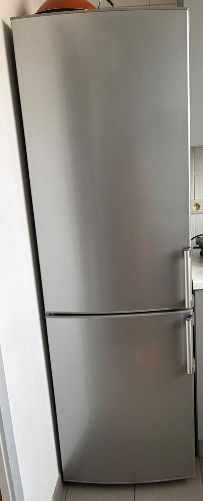 Koelkast, Elektronische apparatuur, Koelkasten en IJskasten, Ophalen, Zo goed als nieuw