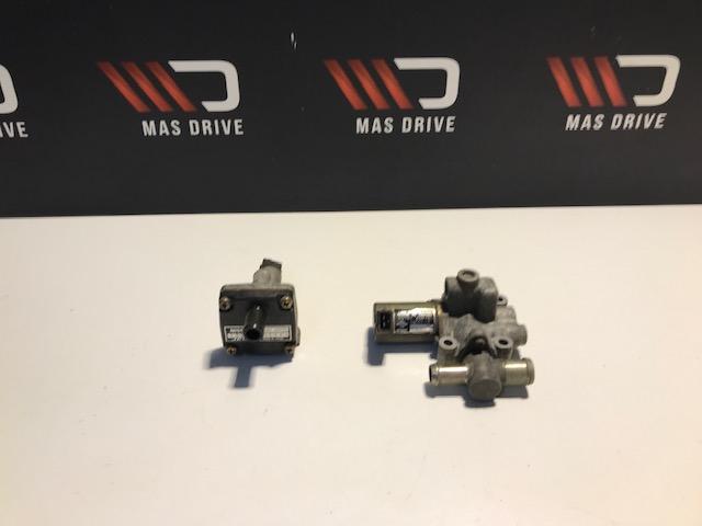 Nissan 300zx z32 idle air control valve + regulator, Gebruikt