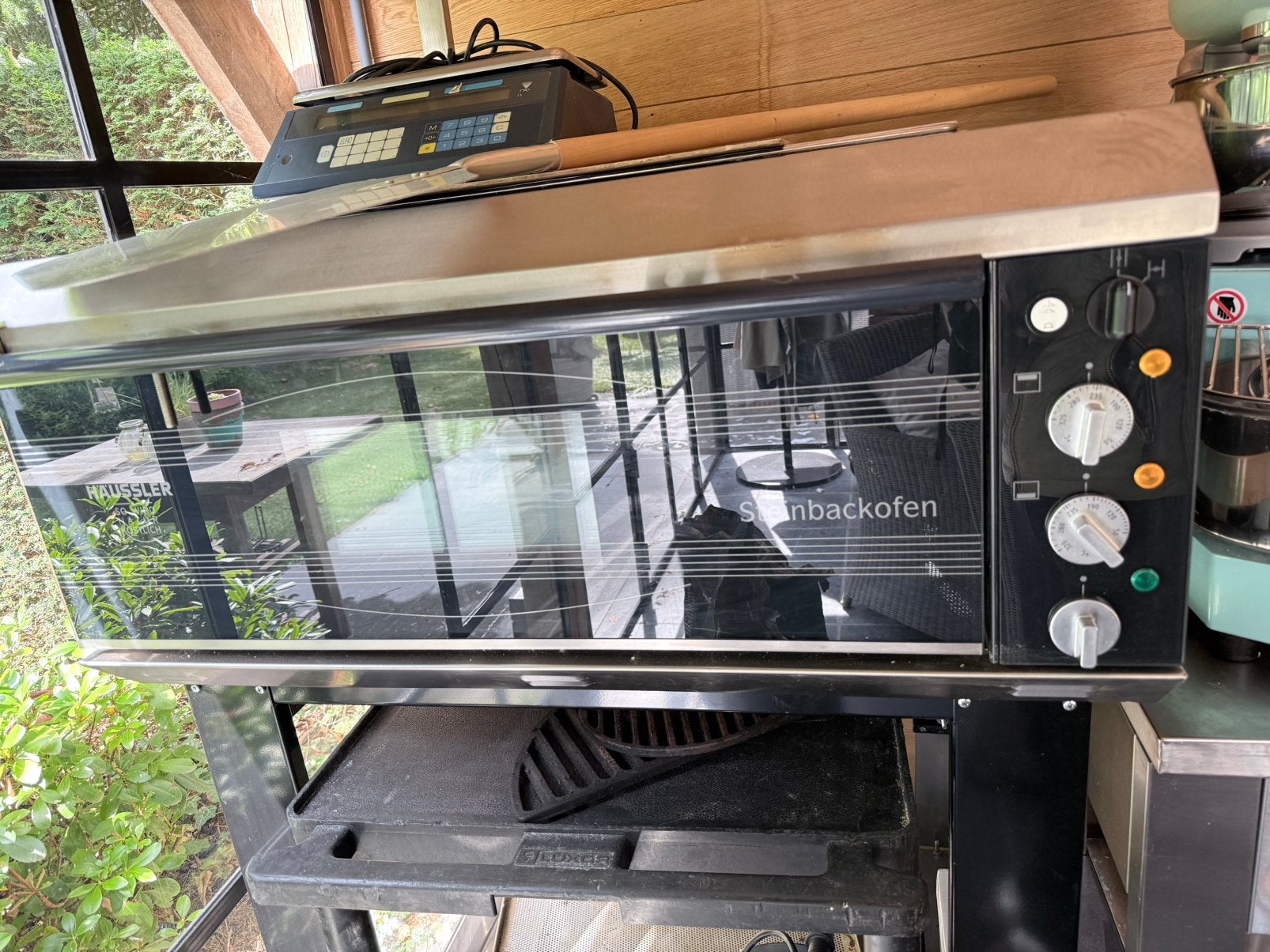 Haussler steenbakoven met onderstel op wielen, Ophalen, Zo goed als nieuw