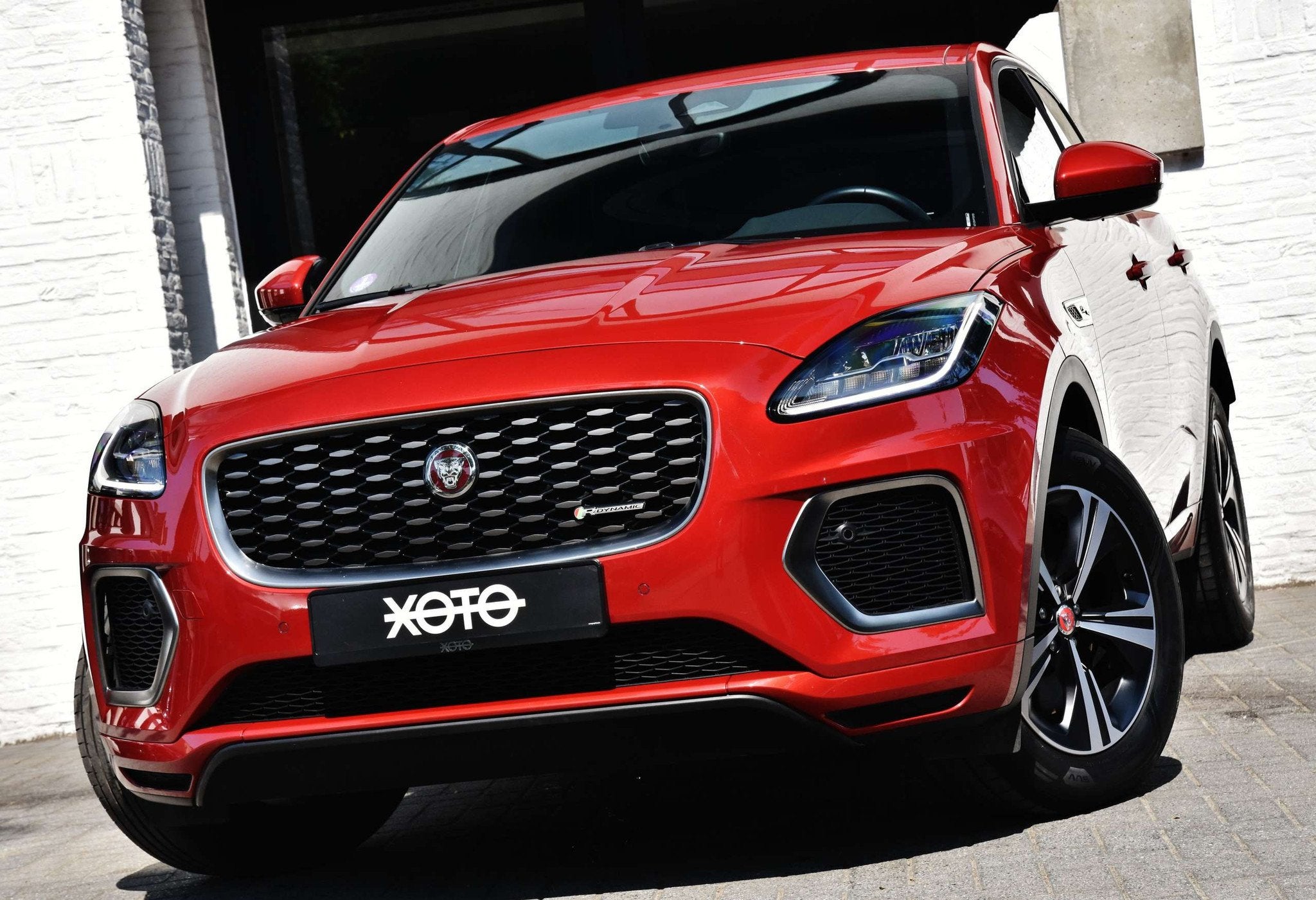Jaguar E-Pace 2.0 T MHEV AWD P200 R-Dynamic S *NP:€59.477,, Auto's, Jaguar, Automaat, Gebruikt, 4 cilinders, https://public.car-pass.be/vhr/af69ce7f-efe2-4922-932a-a71e1c98dd04