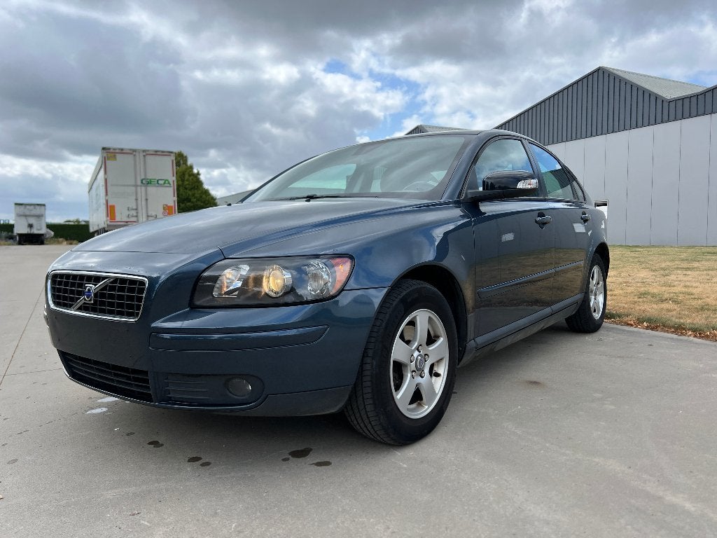 Volvo S40 à essence prête à immatriculer, Autos, Cuir, Achat, https://public.car-pass.be/vhr/d832b645-35e8-4db8-b175-4a82085ffef7