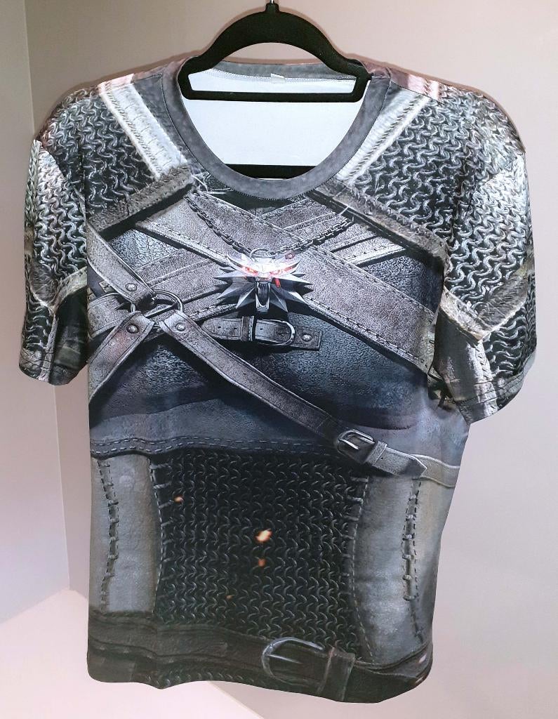 Heren t-shirt The Witcher armor S-M, Kleding | Heren, T-shirts, Ophalen of Verzenden, Nieuw, Maat 46 (S) of kleiner, Grijs