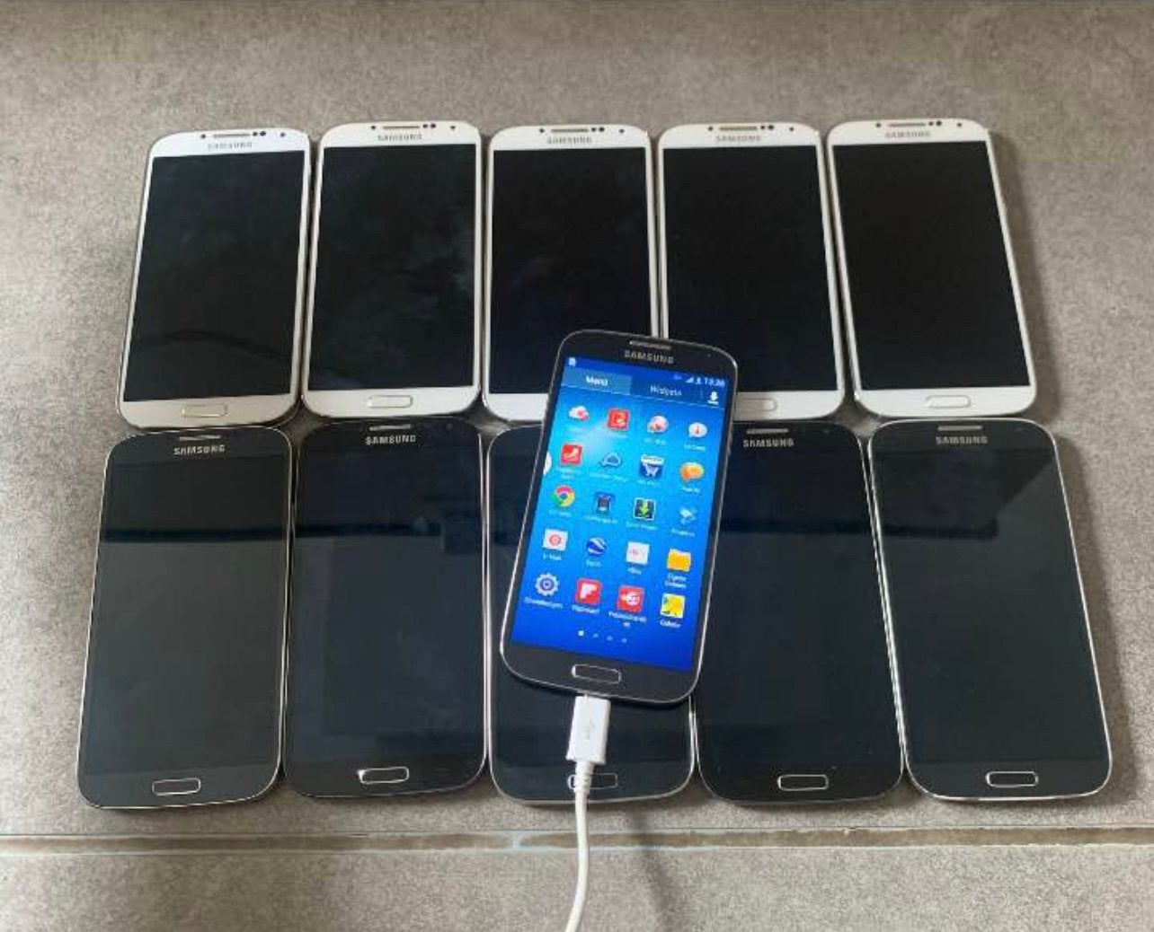 10 x samsung galaxy S4, Télécoms, Téléphonie mobile | Samsung, Enlèvement ou Envoi, Comme neuf
