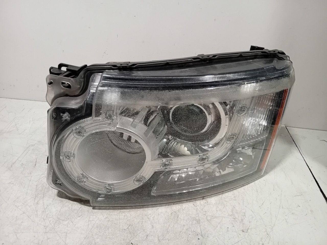 Koplamp links Land Rover Discovery, Auto-onderdelen, Onderdelen@venauto.nl, Van der Ven Autorecycling B.V., Ettenseweg 76, 4706 PB Roosendaal, The Netherlands