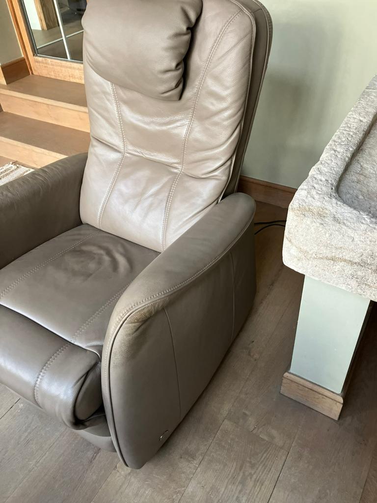 Relax leer, elektrisch voor 1m 75cm lichaamslengte, Ophalen, Klassiek, Zo goed als nieuw, 75 tot 100 cm