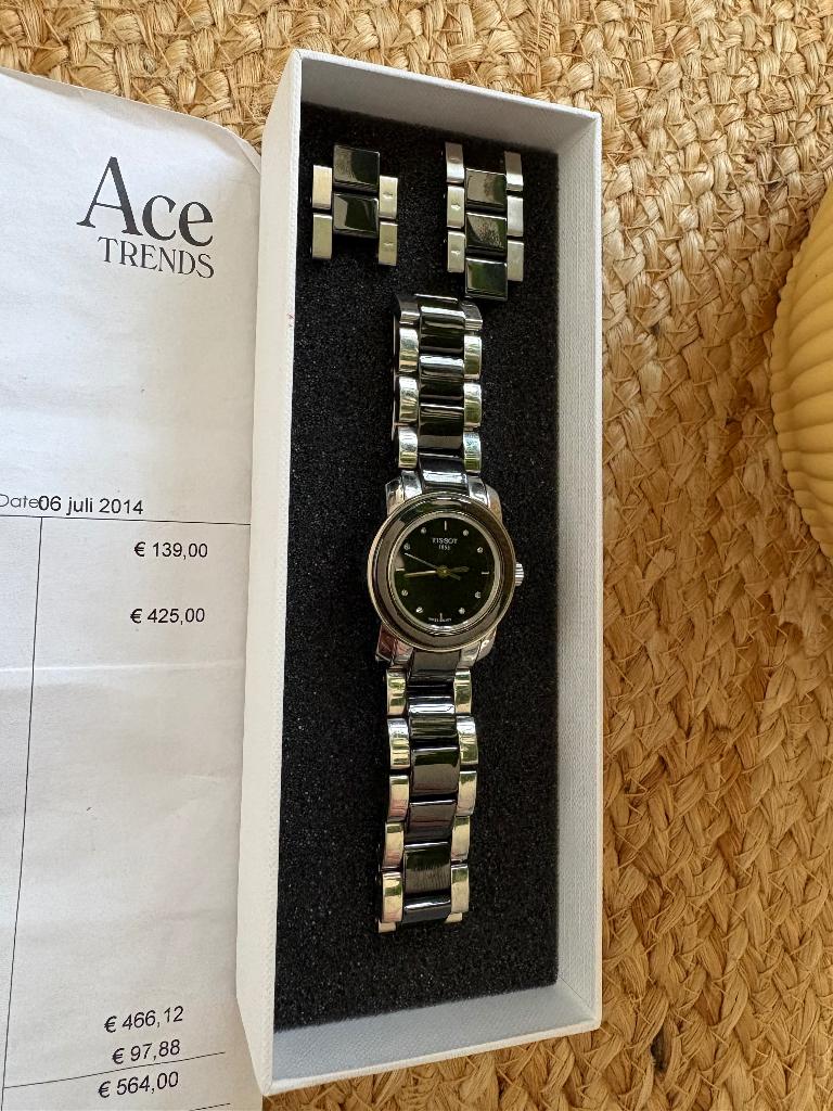 Prachtig en elegant Tissot horloge T-Trend Cera collectie, Handtassen en Accessoires, Horloges | Dames, Overige merken, Verzenden