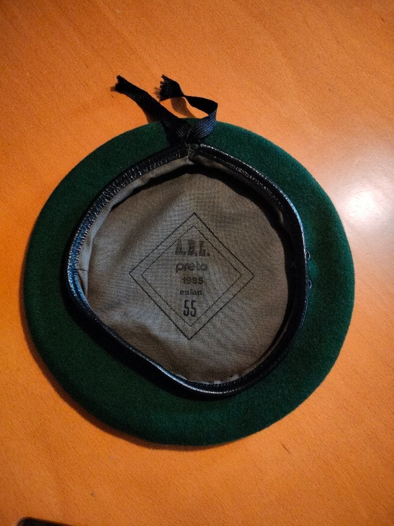groene baret 3e para, Vêtements | Hommes, Neuf, Enlèvement ou Envoi, 57 cm (M, 7⅛ pouces) ou moins, ABL preta