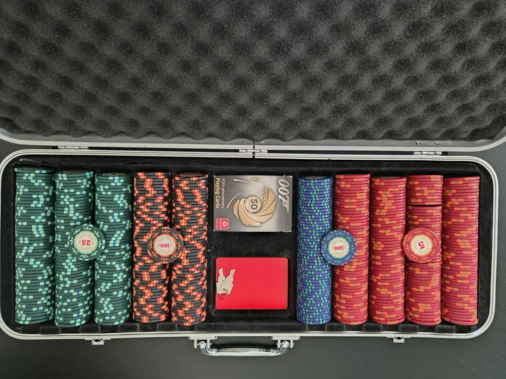 Pokerset, Hobby en Vrije tijd, Gezelschapsspellen | Kaartspellen, Vijf spelers of meer, Ophalen of Verzenden, Zo goed als nieuw