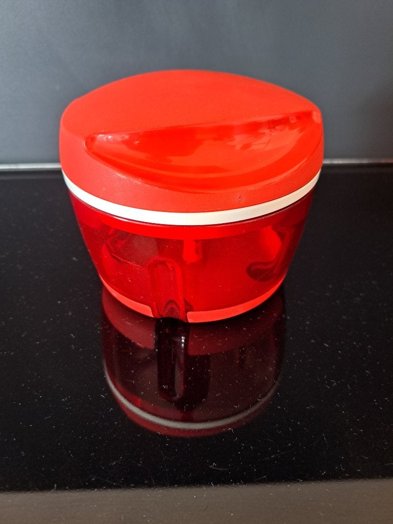 Tupperware hakmolen klein model, Huis en Inrichting, Ophalen of Verzenden, Zo goed als nieuw