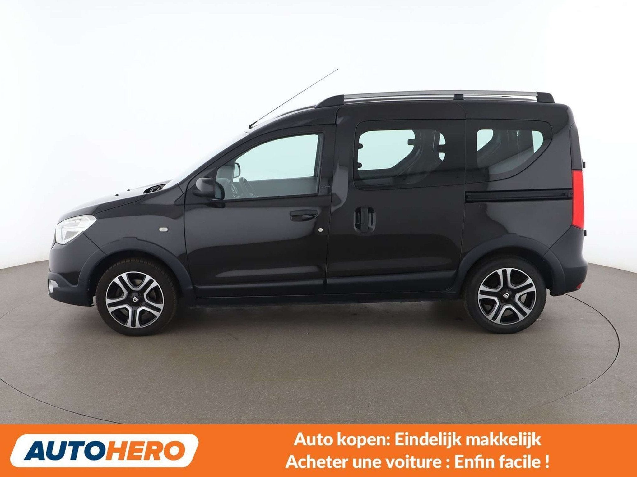 Dacia Dokker 1.2 TCe Stepway Celebration, Autos, 1197 cm³, Achat, 1280 kg, https://public.car-pass.be/vhr/8872fbdc-7d56-431a-847e-7e347e01076b