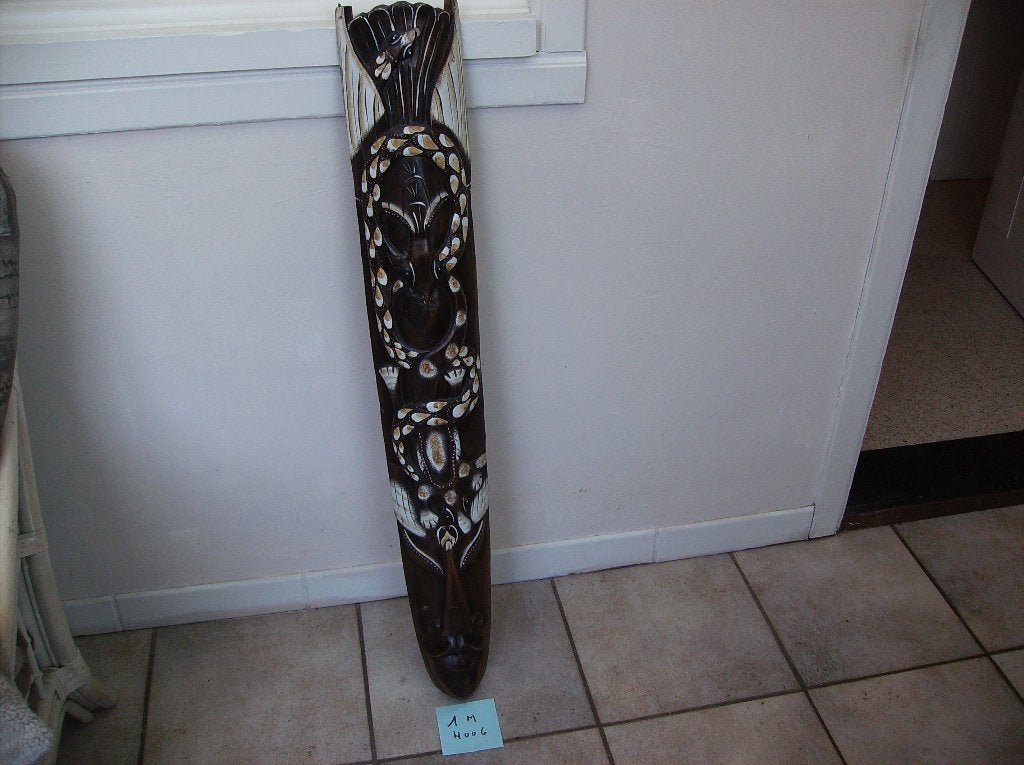 houten masker, Ophalen, Houtsnijwerk