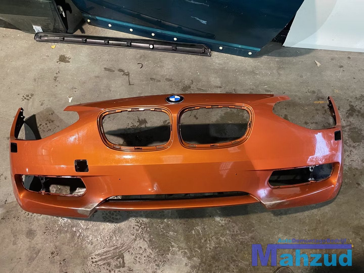 BMW F20 F21 oranje B44 voorbumper koplamp sproeiers, Auto-onderdelen, Petuelring 130
80788  Munich, DE, Gebruikt, Voor, Info@bmw.de