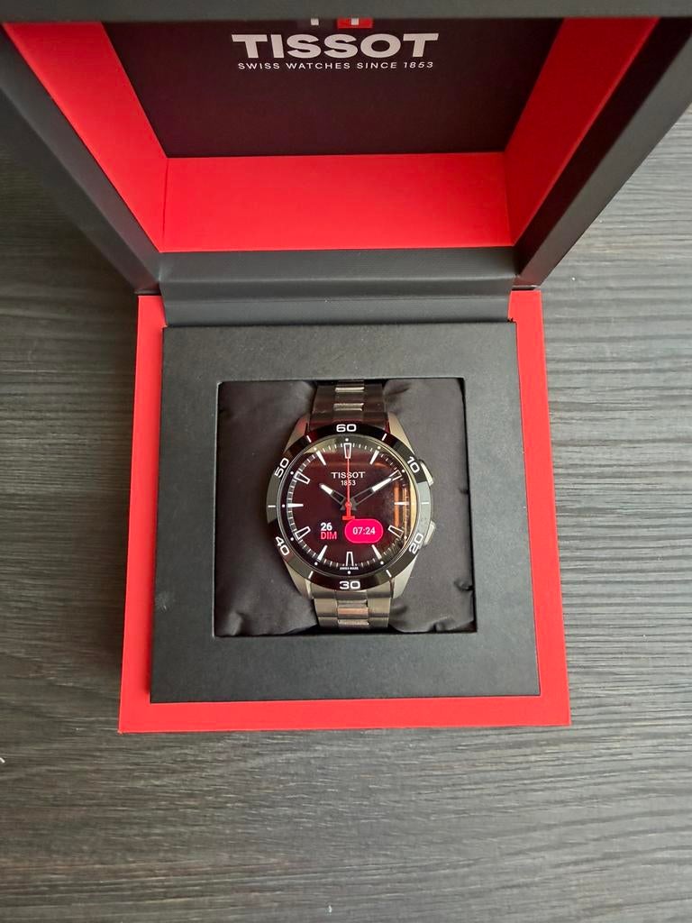 Tissot T-Touch Connect Sports, Enlèvement, Comme neuf
